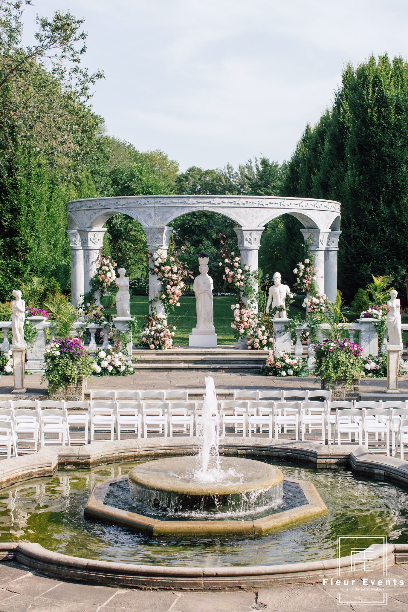 Fleurweddings-Wedluxe-graydon-hall-manor-yuki2