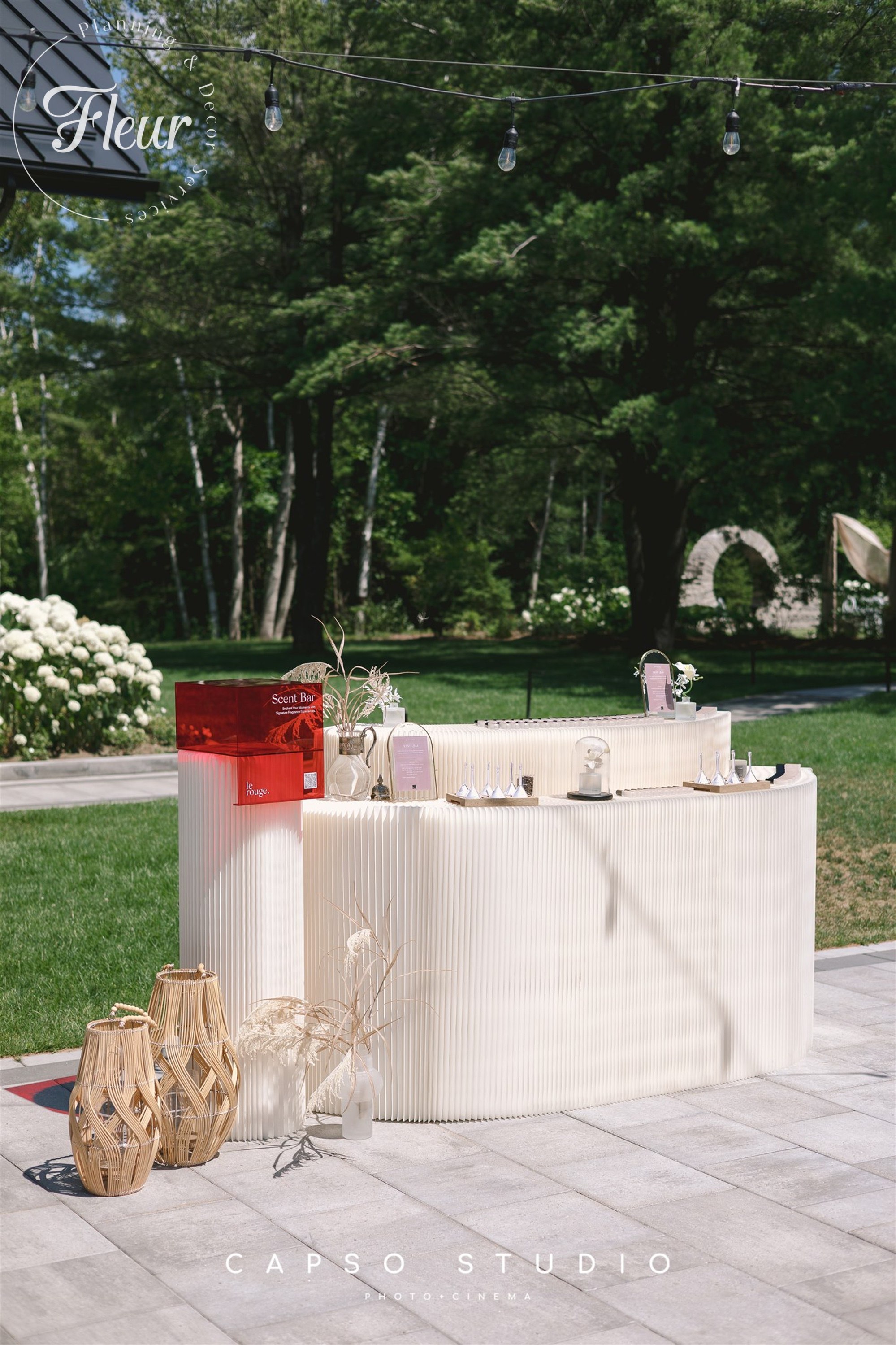 fleurweddings_QueenieRonald_threefeathersterrace10