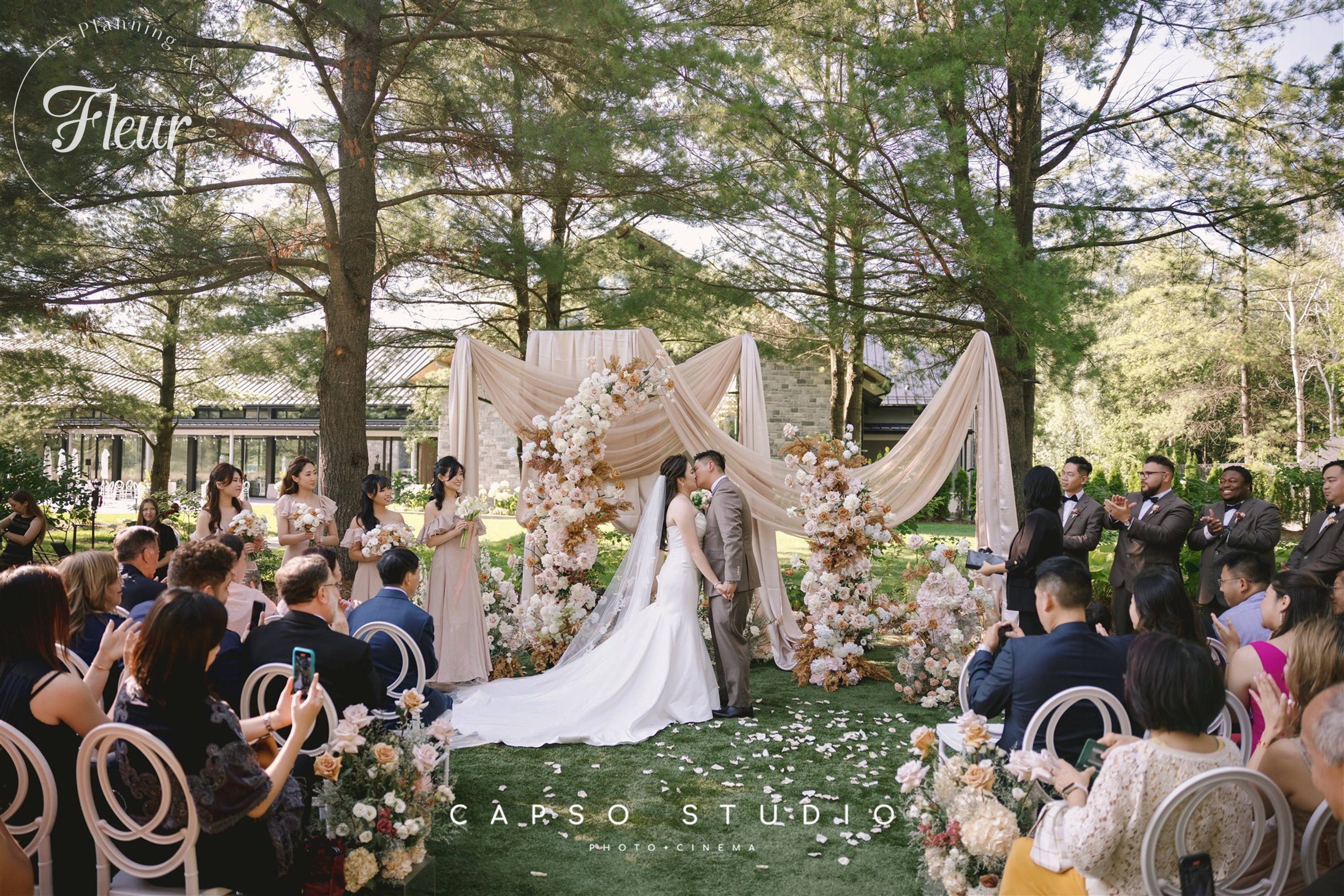 fleurweddings_QueenieRonald_threefeathersterrace37