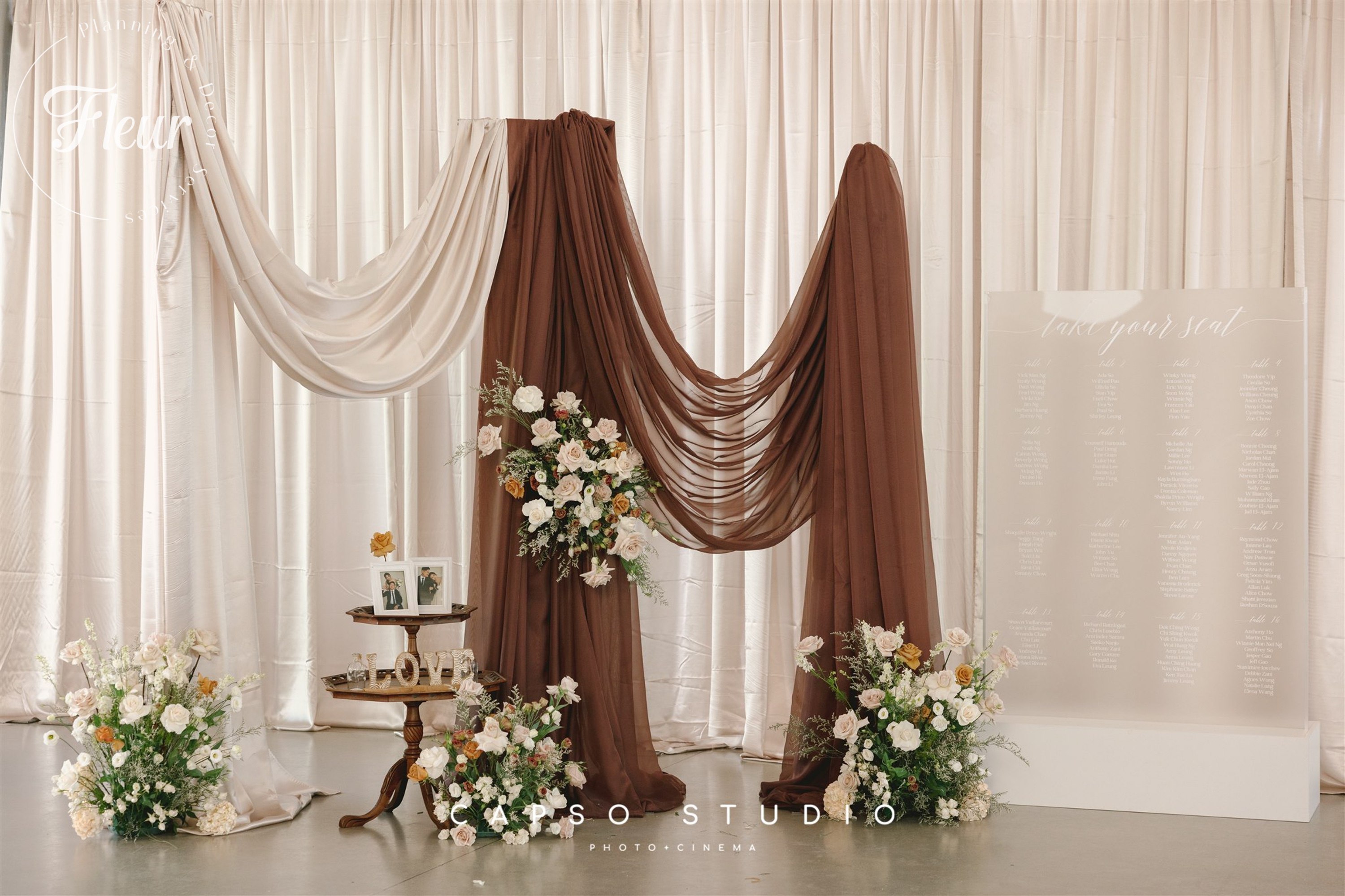 fleurweddings_QueenieRonald_threefeathersterrace40