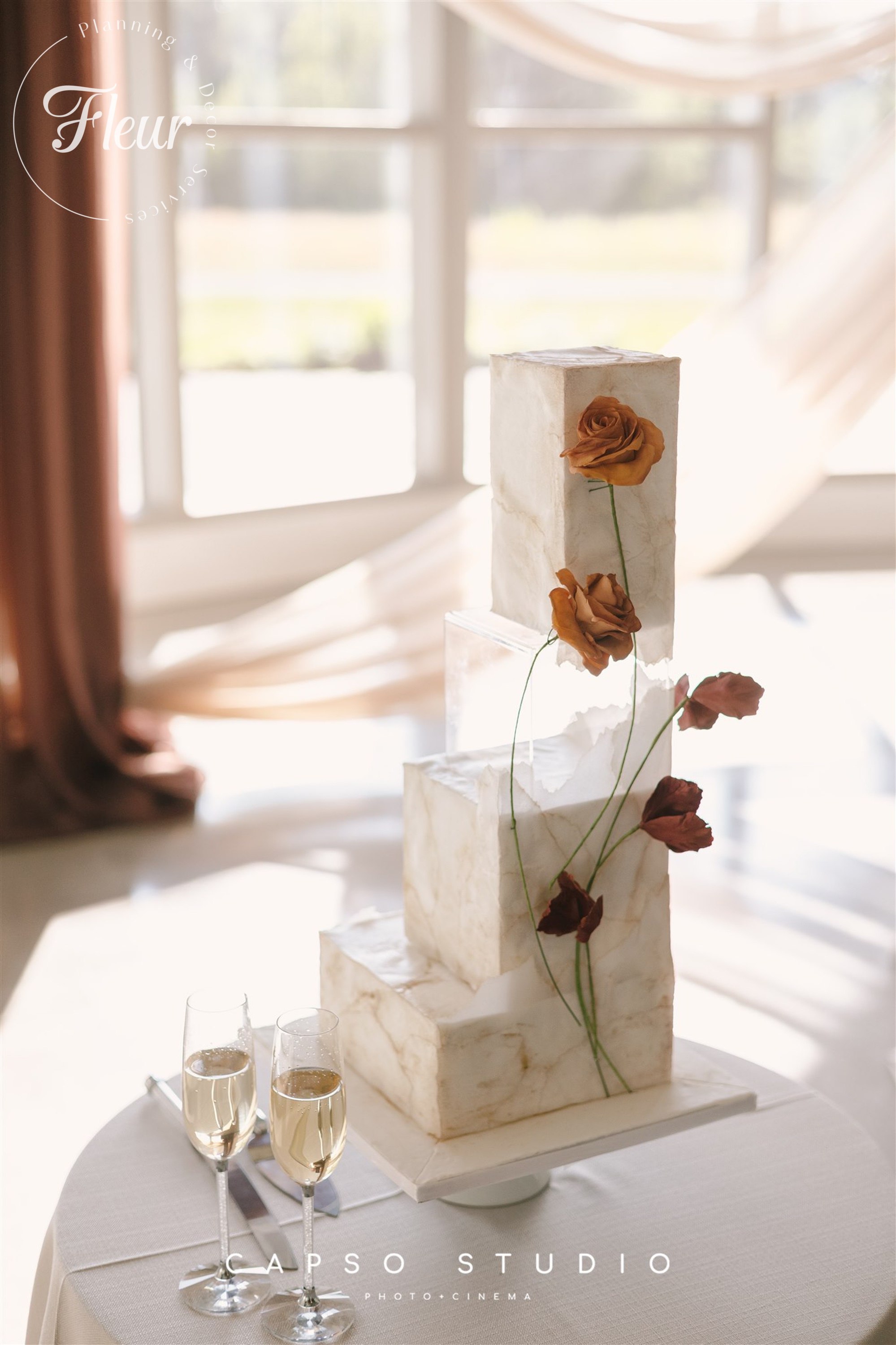 fleurweddings_QueenieRonald_threefeathersterrace44