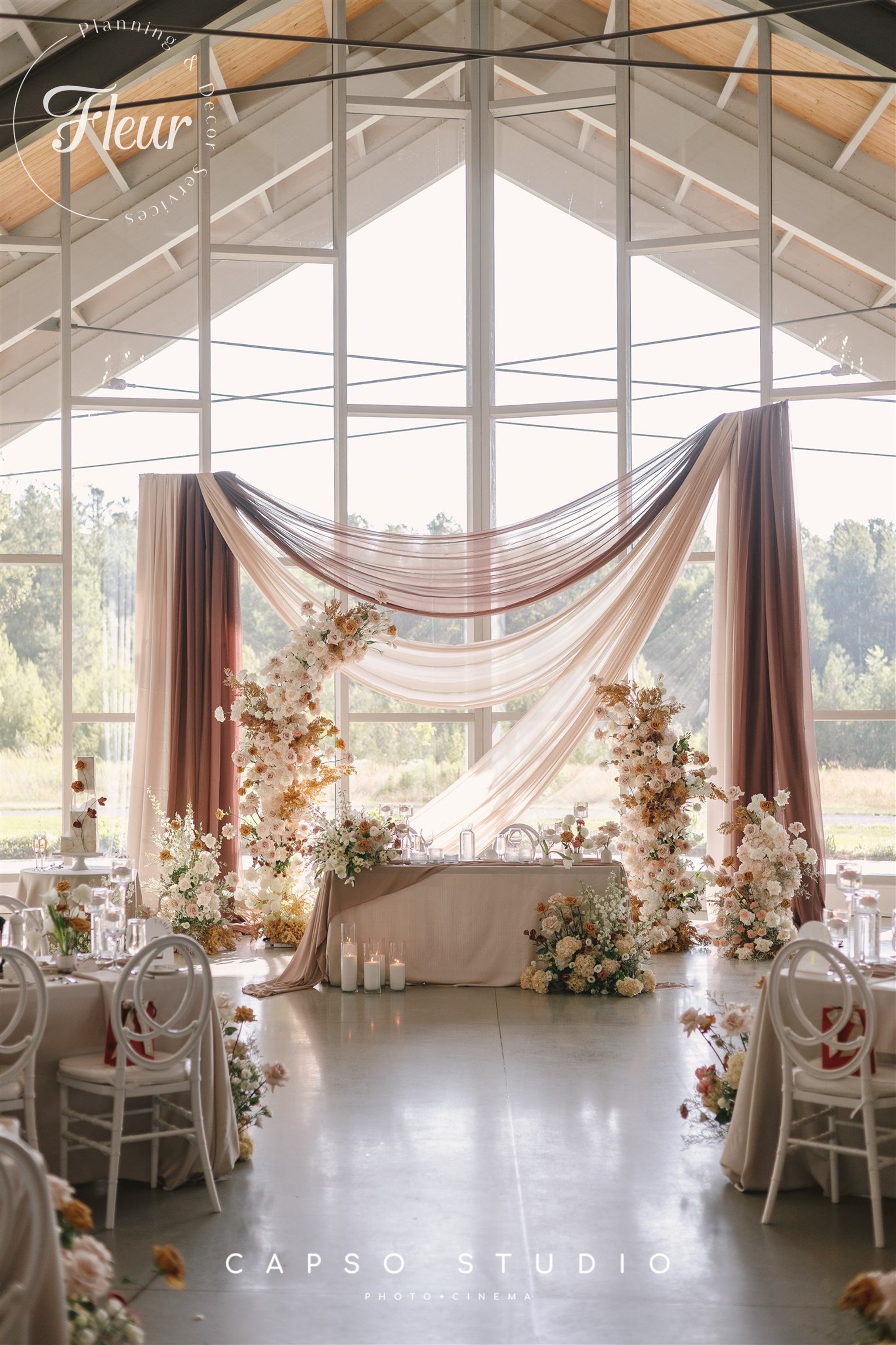 fleurweddings_QueenieRonald_threefeathersterrace54