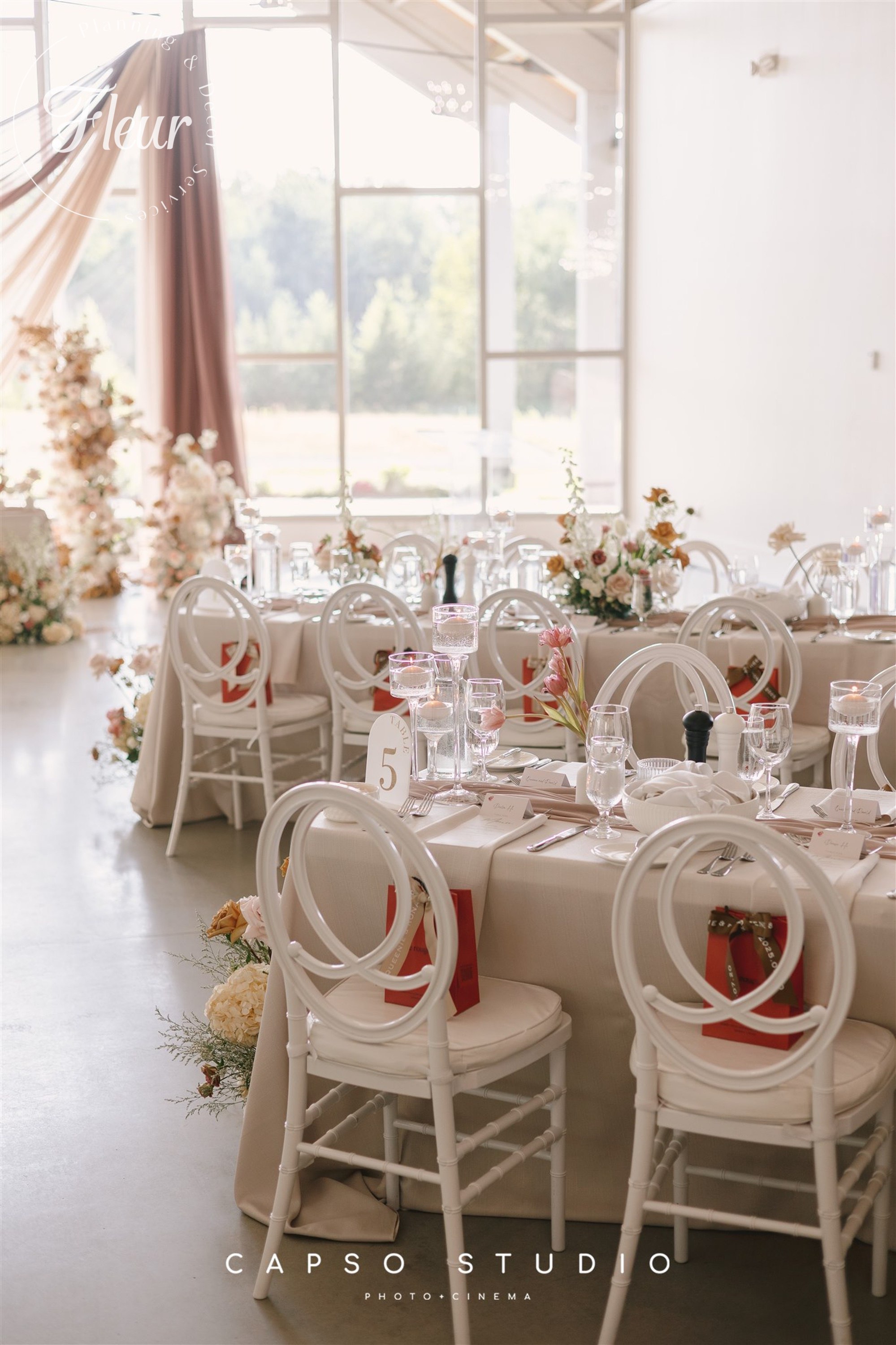 fleurweddings_QueenieRonald_threefeathersterrace55