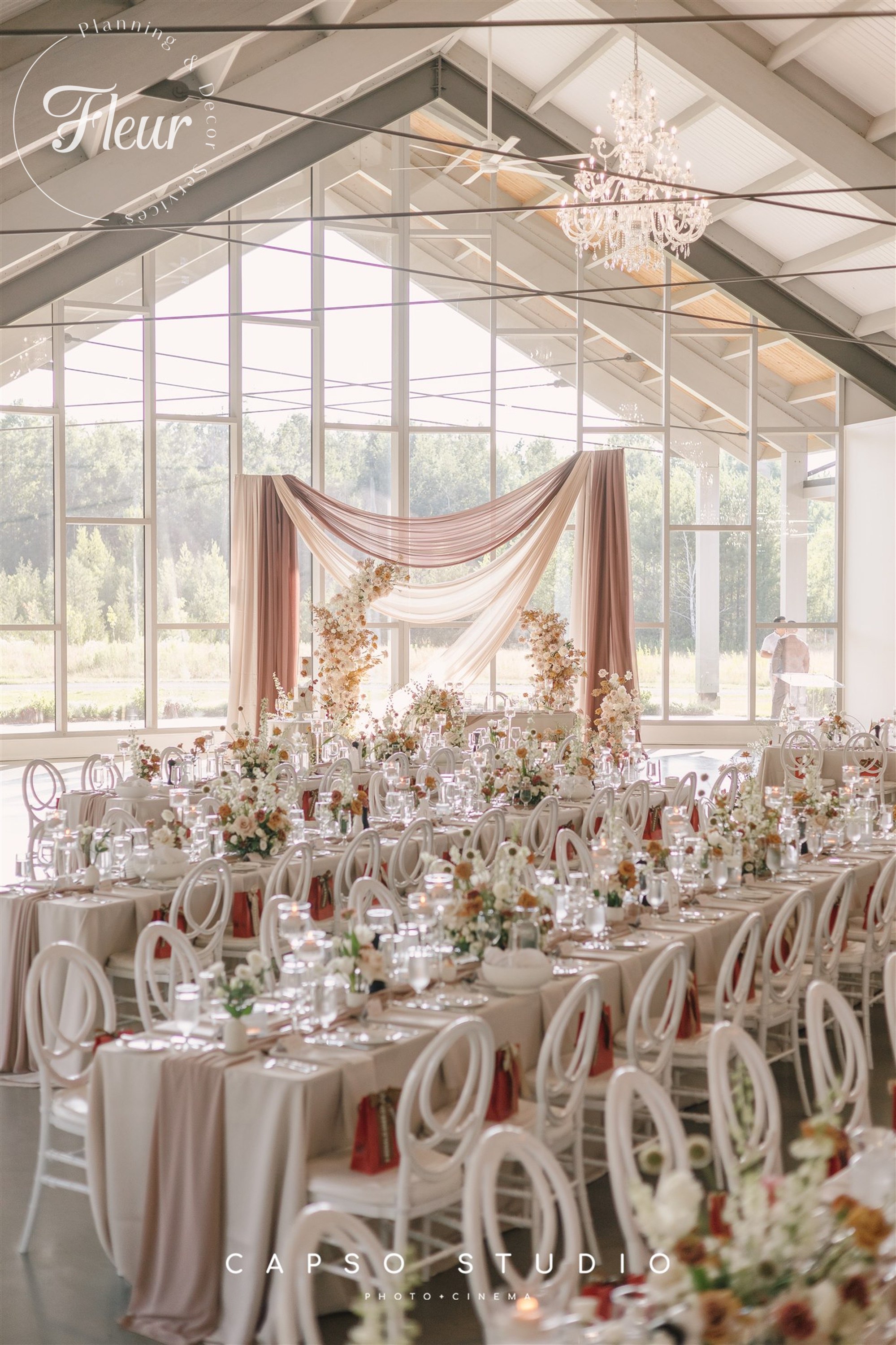 fleurweddings_QueenieRonald_threefeathersterrace64