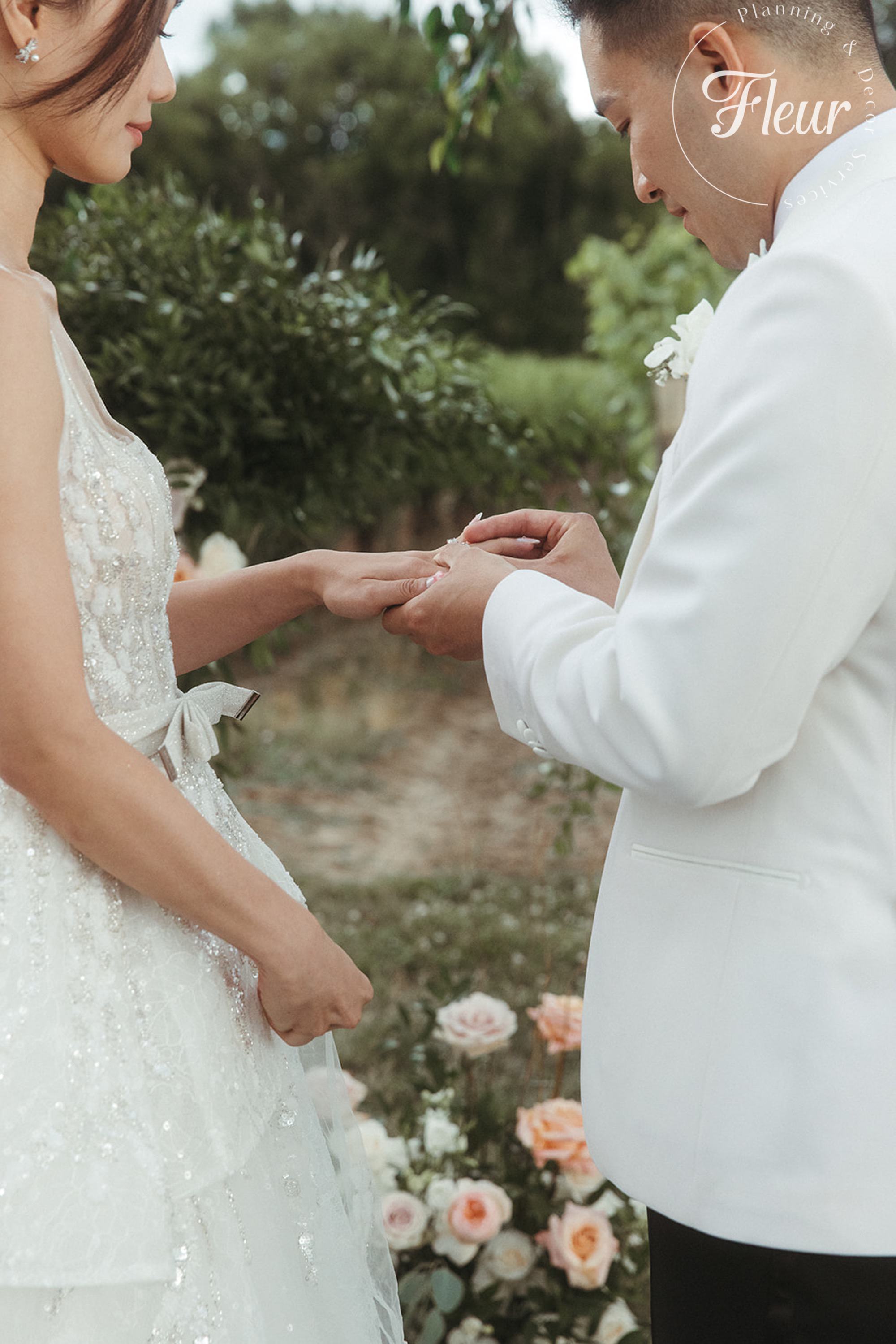 fleurweddings_chateaudescharmes_janealex34