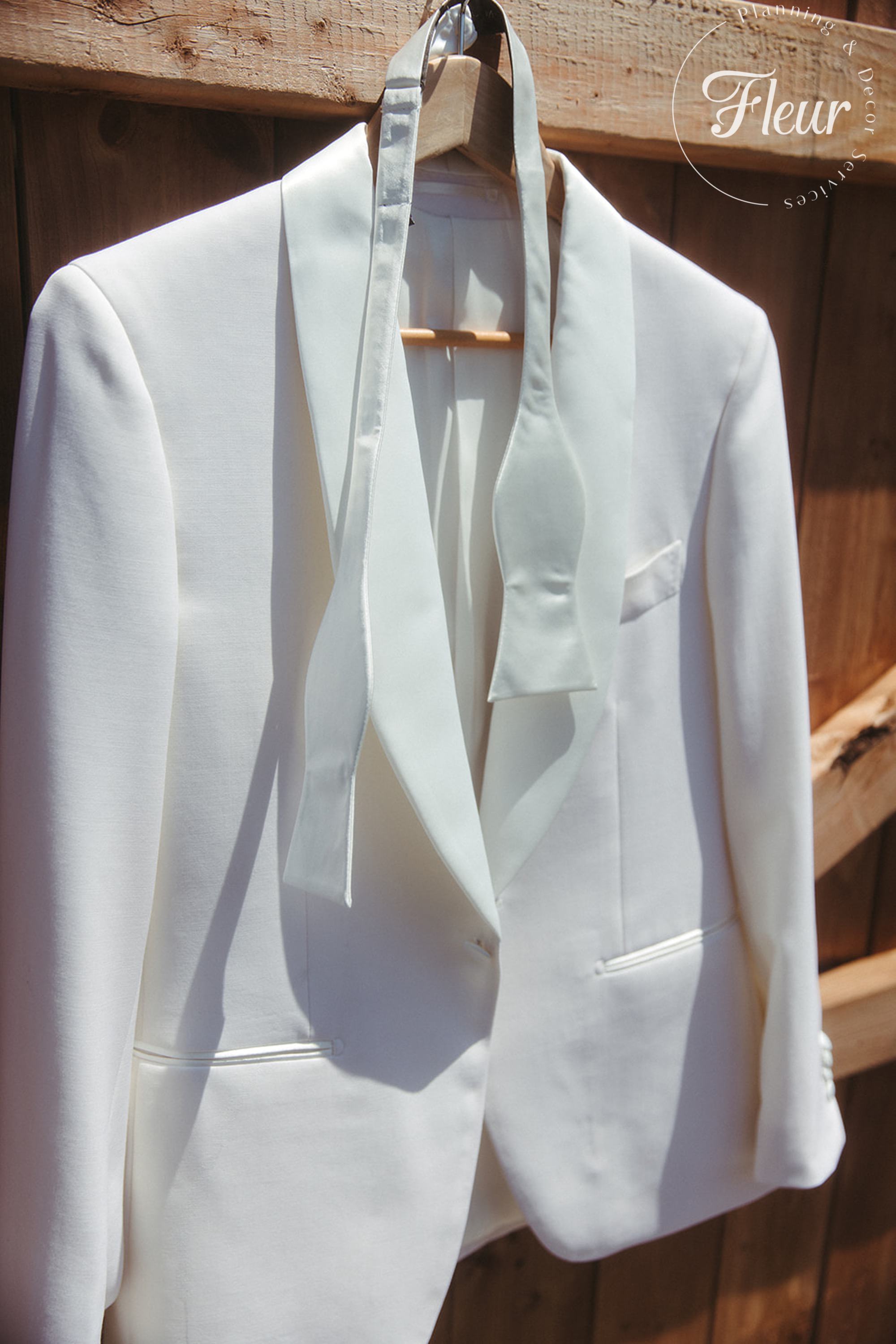 fleurweddings_chateaudescharmes_janealex6