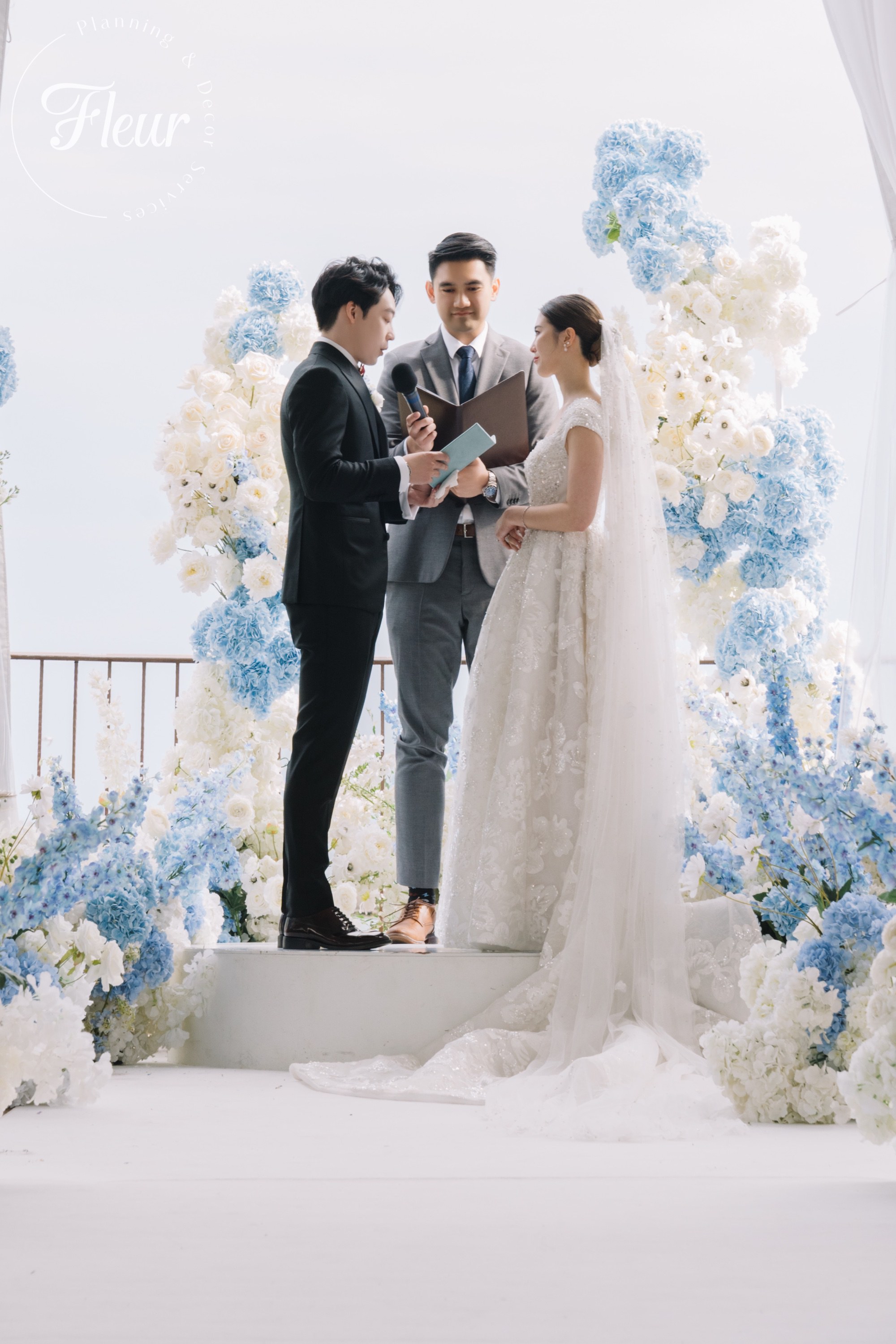 fleurweddings_phoebechris_palaisroyale35