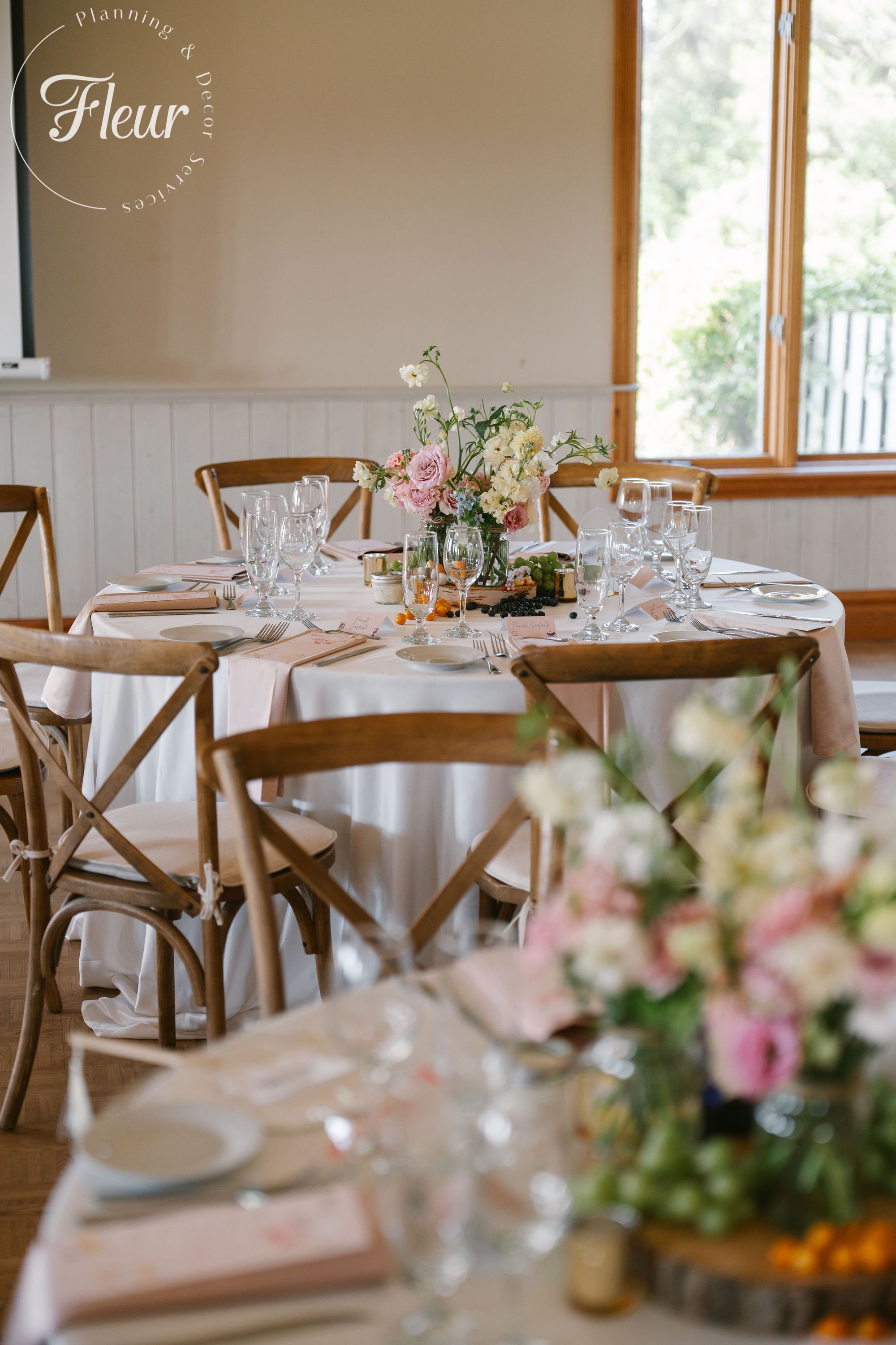 fleurweddings_waterstoneestateandfarm_floriaseth40