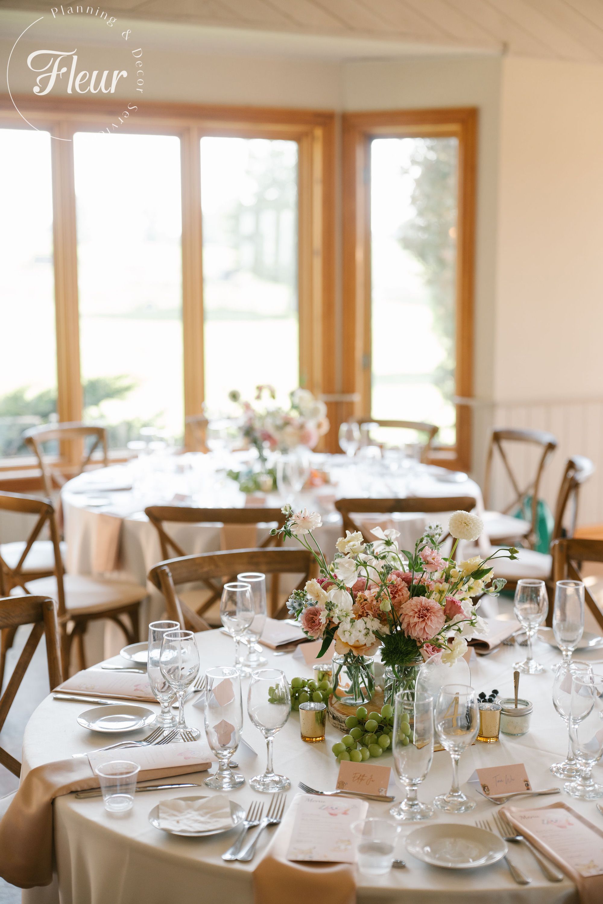 fleurweddings_waterstoneestateandfarm_floriaseth41