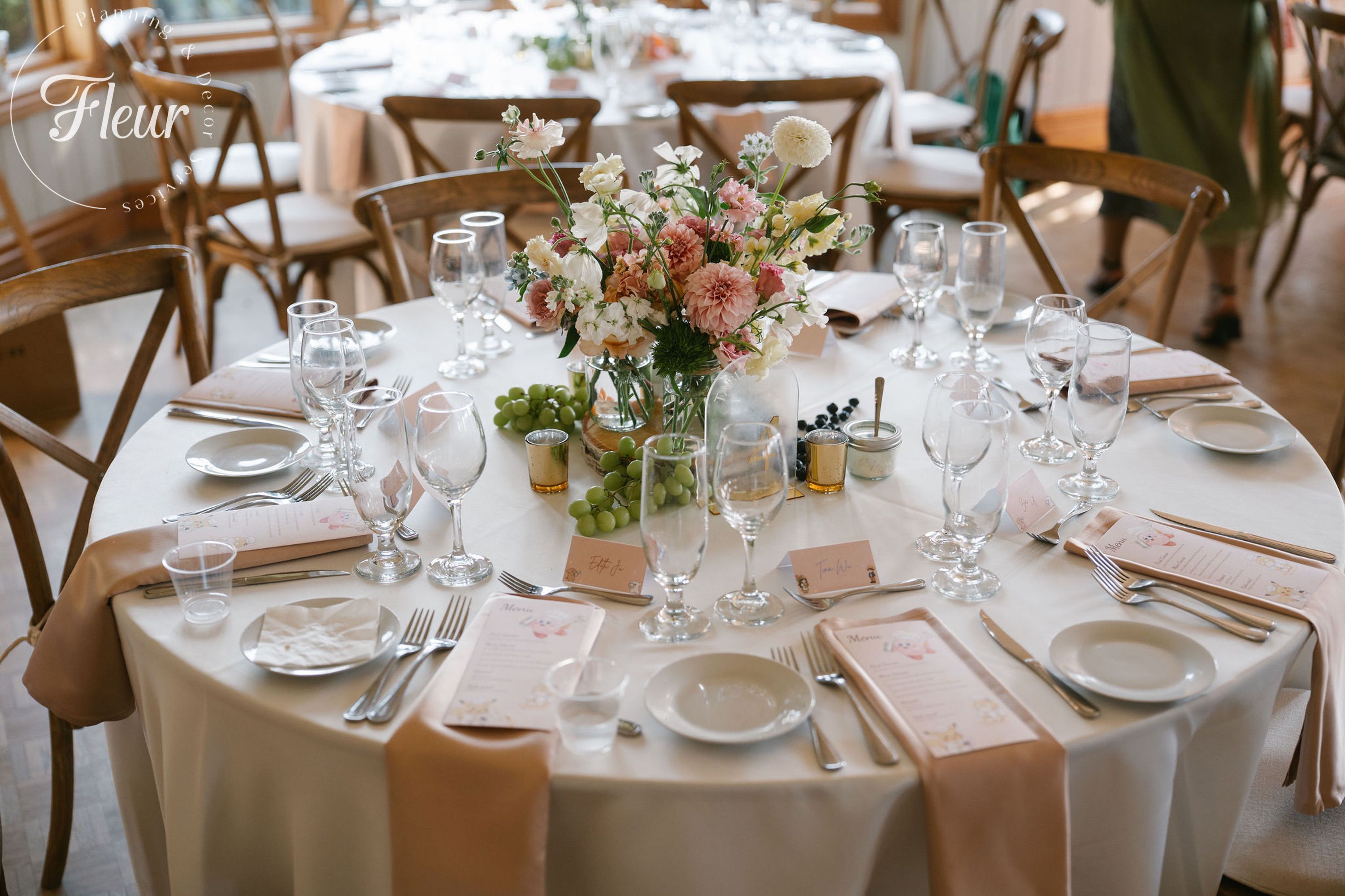 fleurweddings_waterstoneestateandfarm_floriaseth42