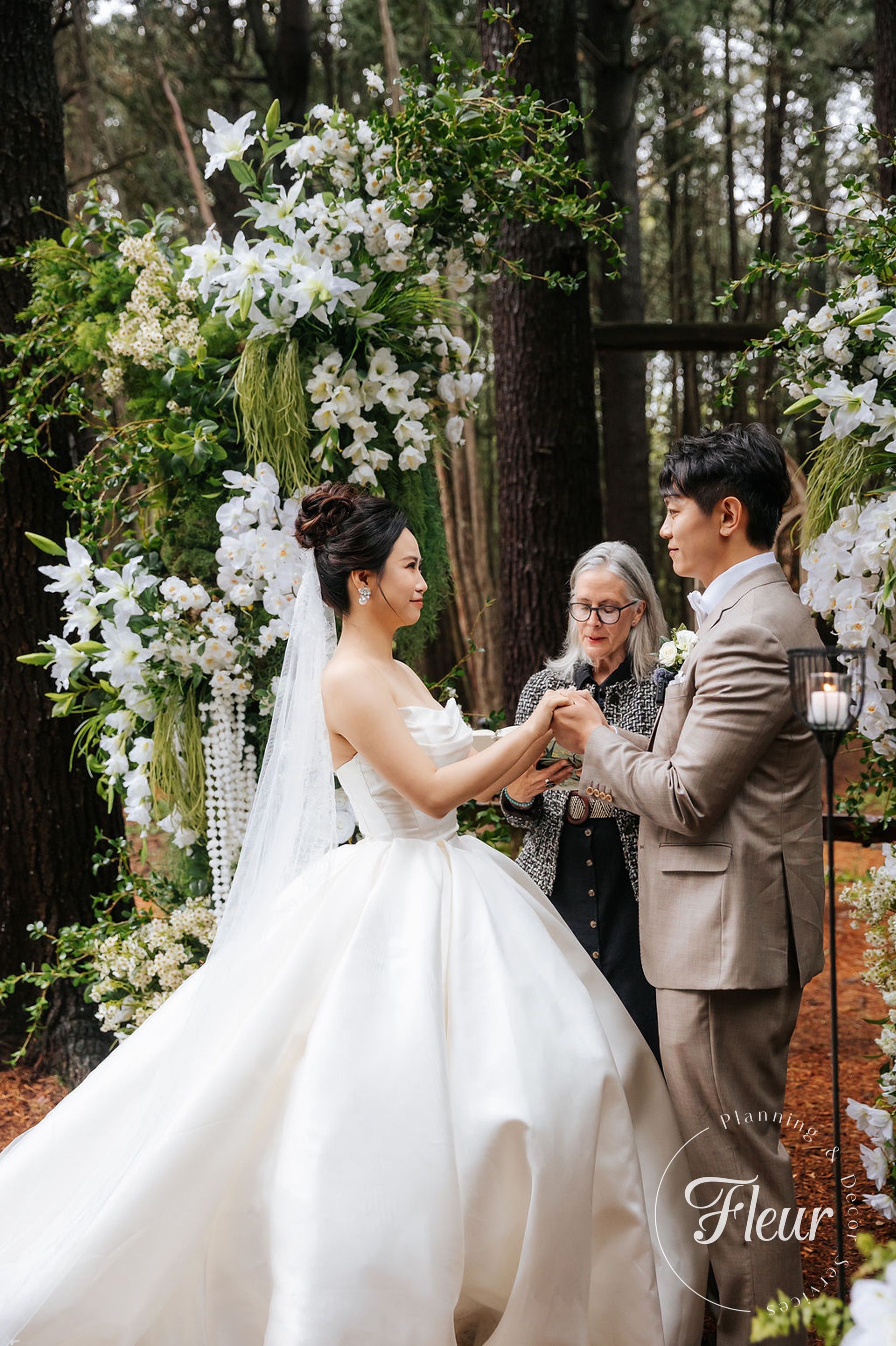 fleurweddings_whisperingsprings_sabrinajason37