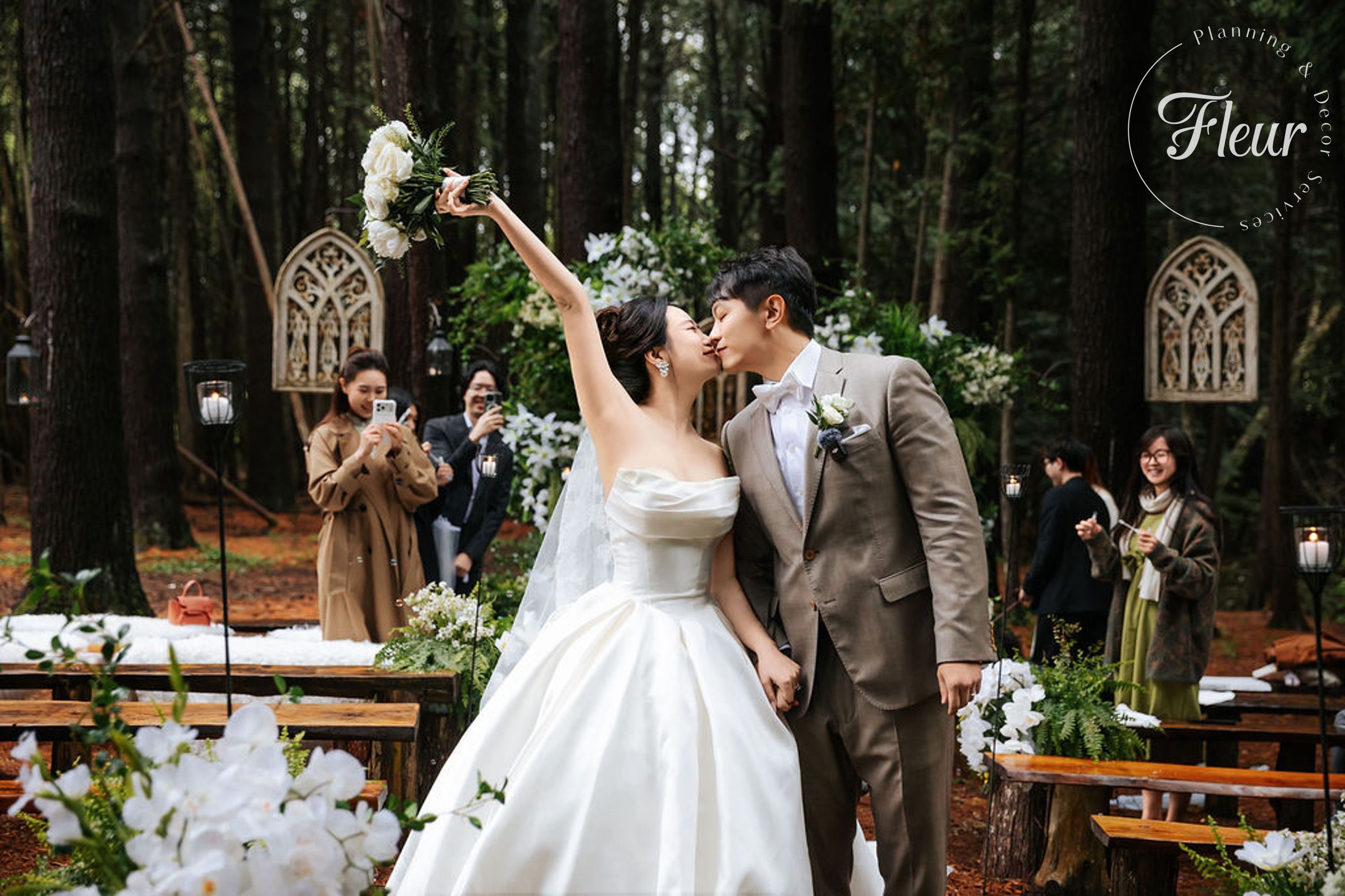 fleurweddings_whisperingsprings_sabrinajason411