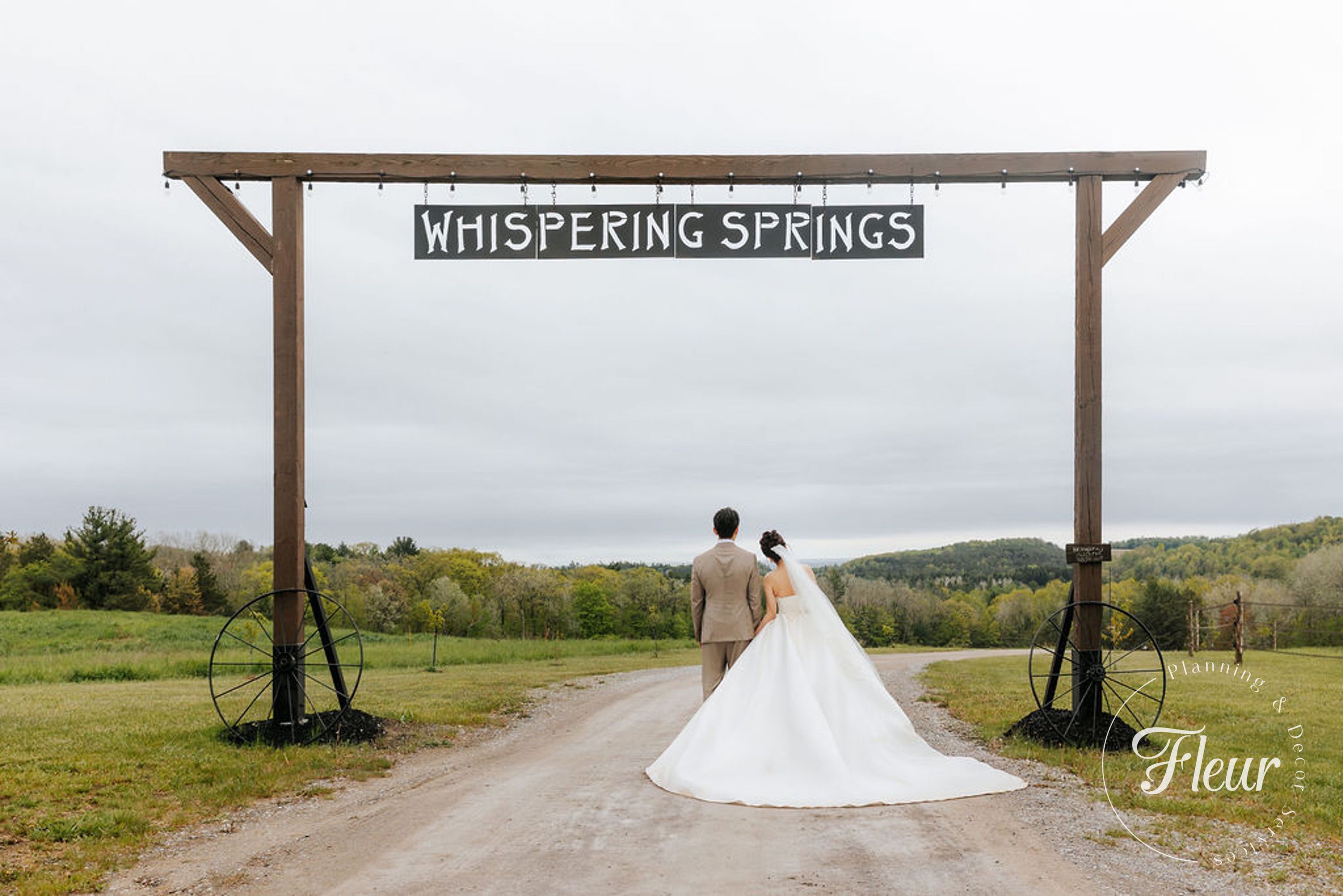 fleurweddings_whisperingsprings_sabrinajason44
